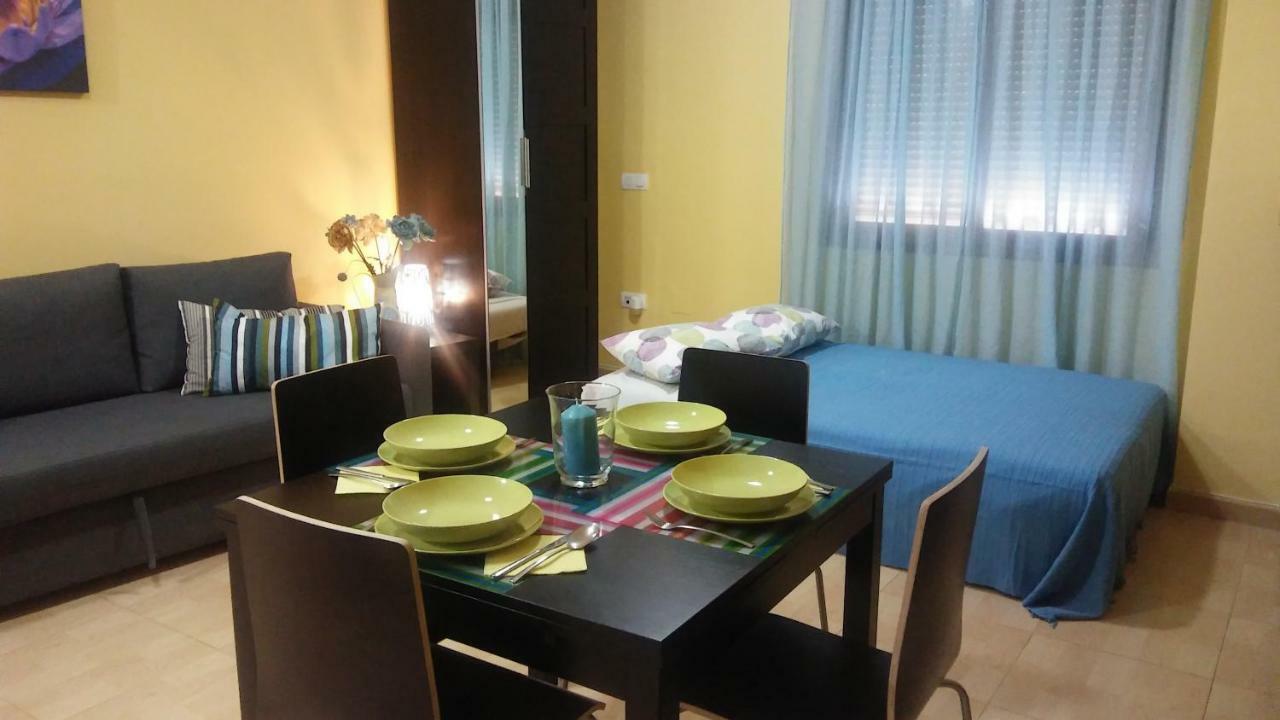 Apartamento Domingo Lozano Malaga Exterior photo