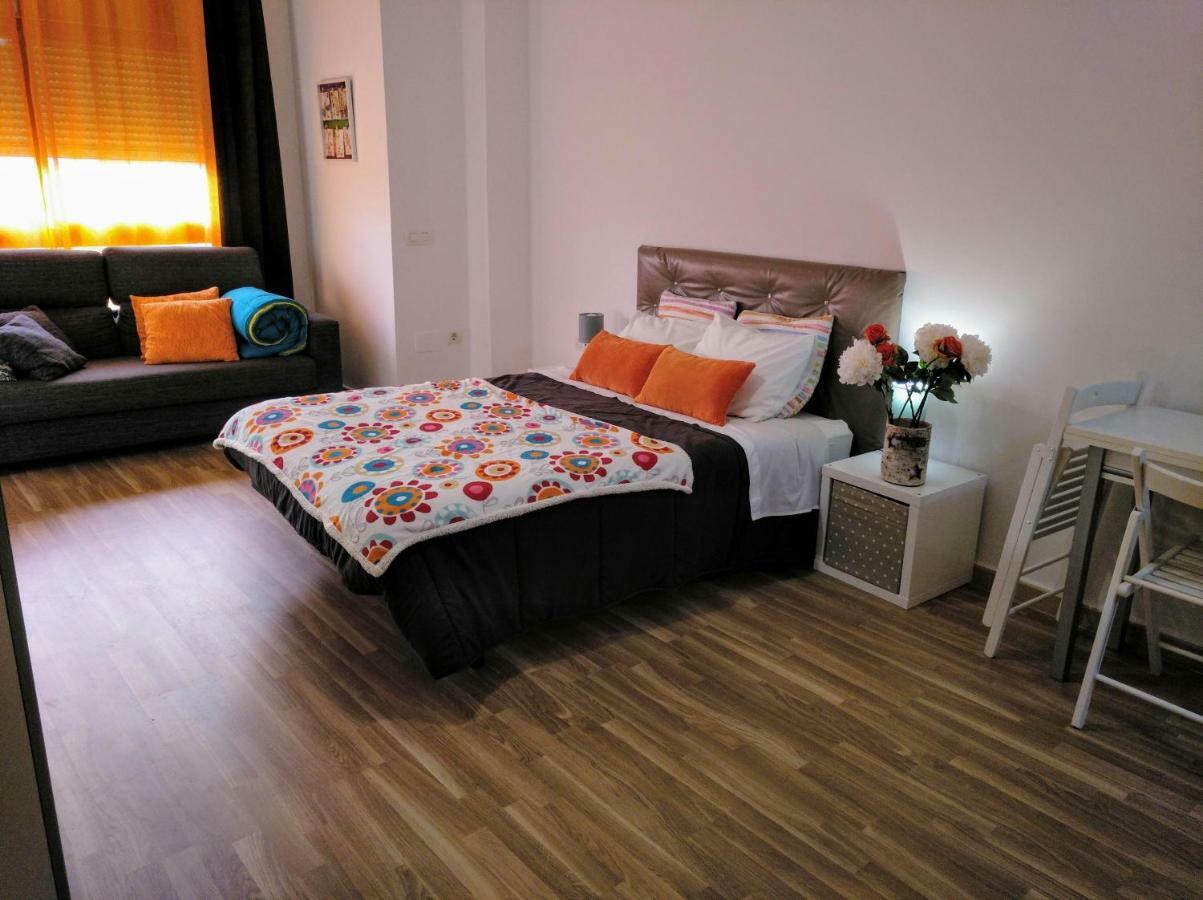 Apartamento Domingo Lozano Malaga Exterior photo